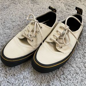 Low cut Doc Martens